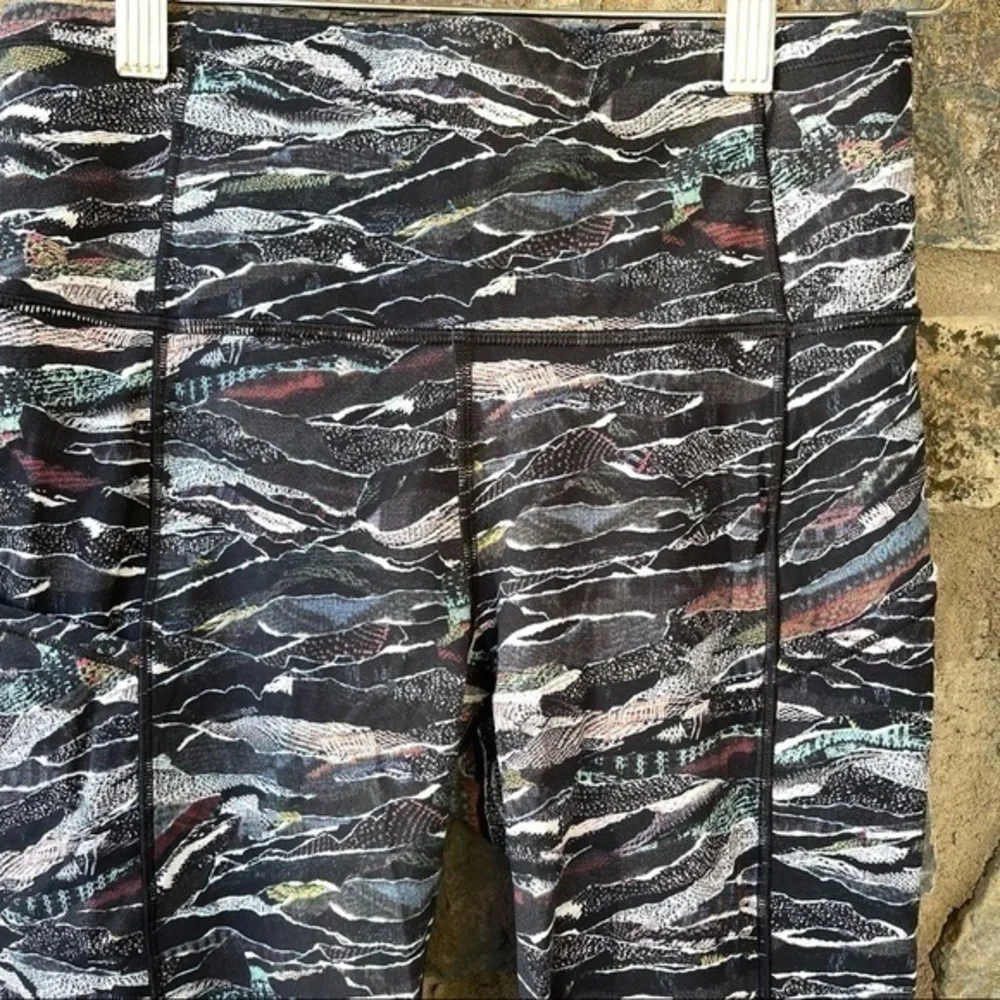 Lululemon Fast & Free 7/8 Tight in Mini Sweatr Multi Black size 6